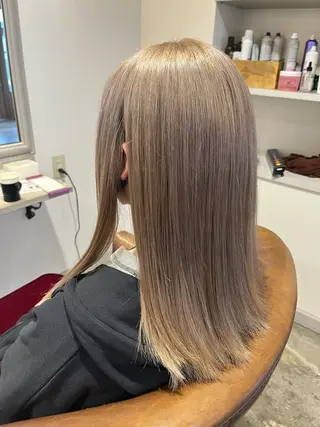 セミロング カラー ナルセナツキ 👾ハイトーンのヘアスタイル