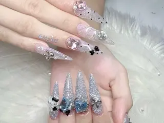 ネイル &ME ネイルサロンのネイルデザイン