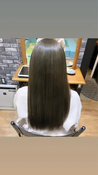 カラー mai /attraのヘアスタイル