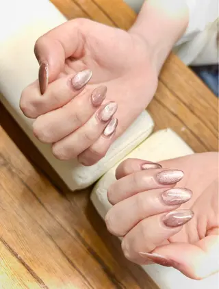 ネイル ネイルサロンエーナイン札幌大通本店所属・宇野 舞美のネイルデザイン