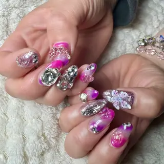 ネイル Atelier Violetteのネイルデザイン