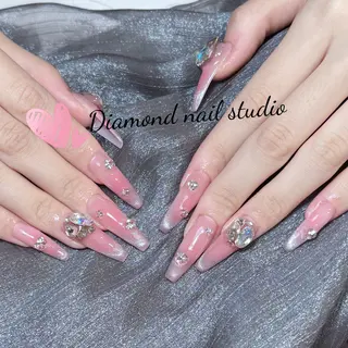 ネイル DIAMOND NAILMANAMIのネイルデザイン