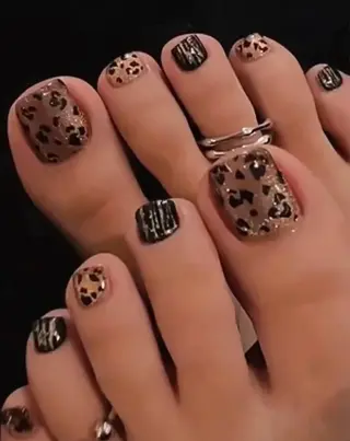 ネイル 高木 維麗絲のネイルデザイン