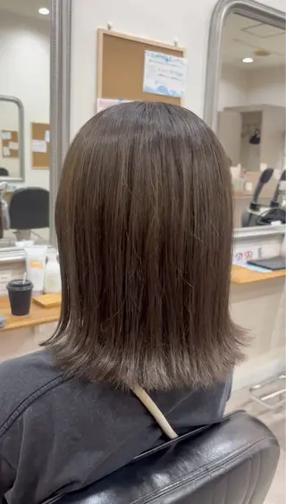 カラー 艶髪🥣透明感カラー 🫧前田奈津実のヘアスタイル
