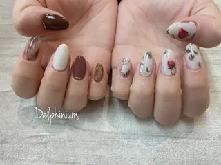 ネイル 岡本 友恵のネイルデザイン