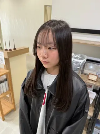 ロング 島 歩那のヘアスタイル