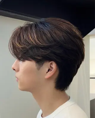 パーマ メンズ Qin shaire salon 原宿verno店所属・【センターパート】 ETO／江藤翼の眉毛・アイブロウイメージ