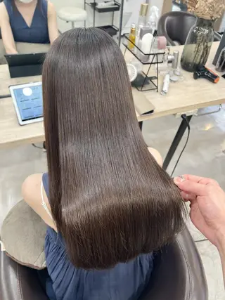 セミロング 髪質改善/艶カラー 縮毛矯正/山本由梨のヘアスタイル