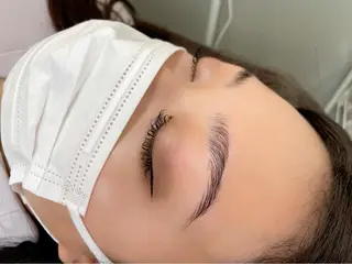 アイブロウ 𝑆𝑈𝑁𝑁𝑌 ɴᴇᴡ ᴏᴘᴇɴ☀️の眉毛・アイブロウイメージ