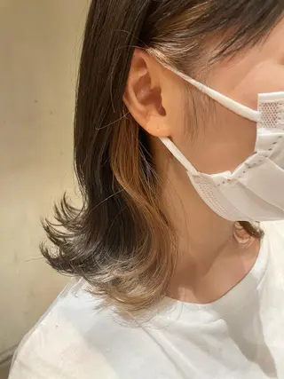 ミディアム 小林 愛花のヘアスタイル