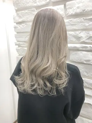 ロング ✨艶感/透け感✨Sherry所属・艶髪/ハイトーン Sherryのヘアスタイル