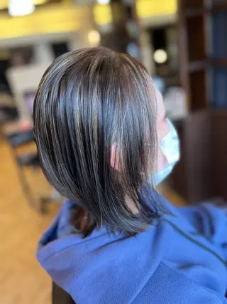 ミディアム カラー U HARUNAのヘアスタイル