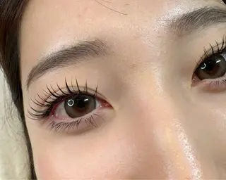 マツエク・マツパ NAZ eyelash&eyebrow by medical salon所属・NAZ 表参道 Tomokoのマツエク・マツパデザイン