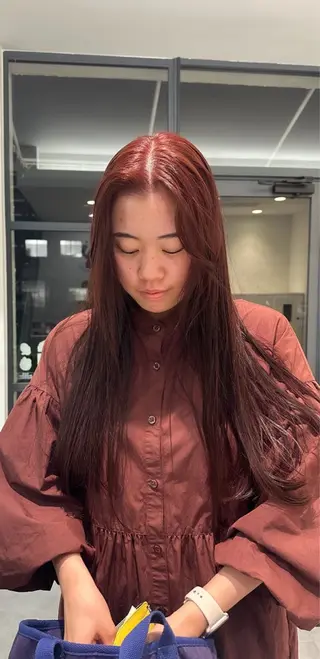 ロング カラー Y.S.H所属・西野 未桜のヘアスタイル