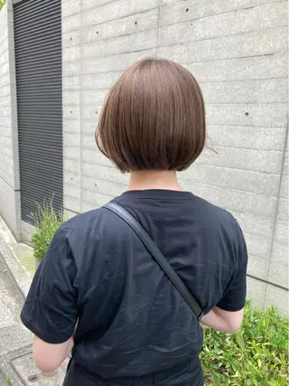 ショート ✨色持ちの良い艶 カラー✨蟹江真世のヘアスタイル