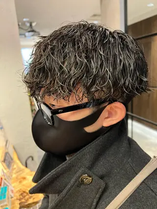 ショート パーマ メンズ fifth JINGUMAE所属・波巻きスパイラルパー マ/シャドウパーマ駿のヘアスタイル