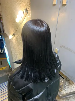 ミディアム カラー 小林 千紗のヘアスタイル
