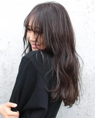 ロング 佐藤 和弥のヘアスタイル