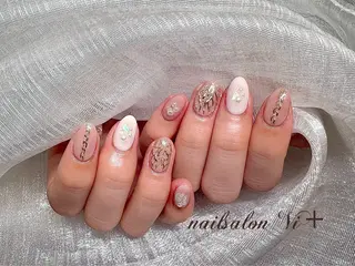 ネイル ✨Nailsalon Vi+✨のネイルデザイン