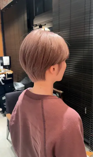 ショート カラー miyu BOB/layerのヘアスタイル