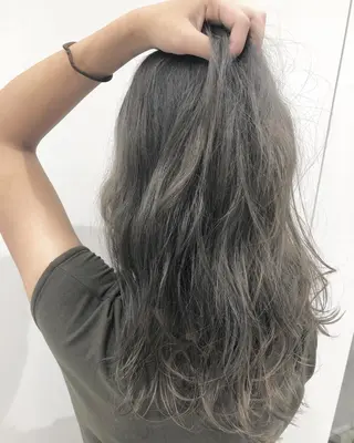 ロング 🌼志岐 恵🌼のヘアスタイル