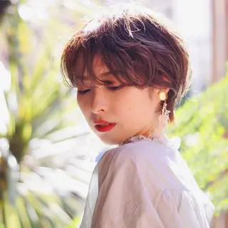 ショート hoNua. 栄/透明感カラーのヘアスタイル