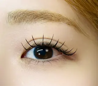 マツエク・マツパ ENNE LASH&BLOW所属・早坂 彩のマツエク・マツパデザイン