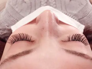 ヘアアレンジ マツエク・マツパ RADnoel🌿 梅田茶屋町のマツエク・マツパデザイン