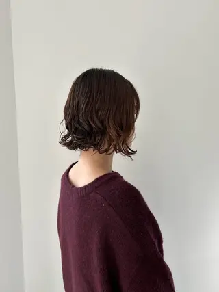 ミディアム パーマ ENIF ツキのヘアスタイル