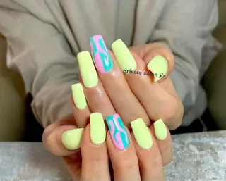 ネイル y' sのネイルデザイン