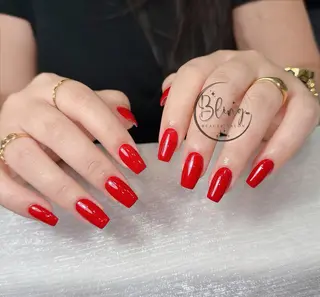 ミディアム Bling Salonのネイルデザイン