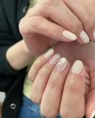 ネイル kiii.__ ✴︎*のネイルデザイン