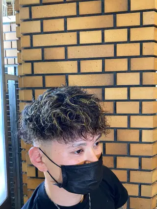 カラー パーマ メンズ イーストバイエルゴ川崎東口所属・永島 諒のヘアスタイル