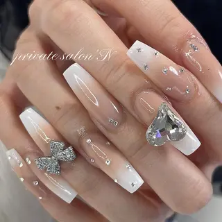 ネイル BINERVA所属・BINERVA nail salonのネイルデザイン