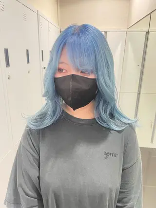 セミロング カラー ハイトーン/パーソナ ルカラー診断・ユキノのヘアスタイル