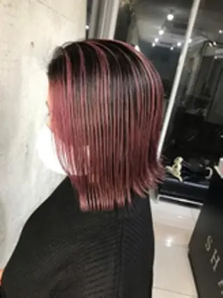 ショート カラー 前田 桃花のヘアスタイル