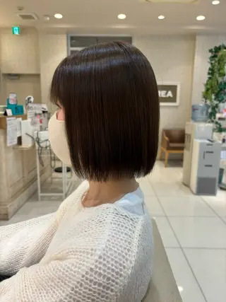 ショート ブリーチなしカラー/ 暖色カラー/艶カラーのヘアスタイル