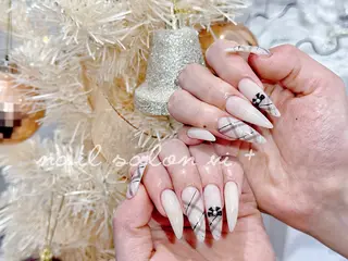 ネイル ✨Nailsalon Vi+✨のネイルデザイン