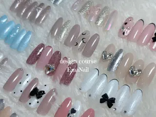 ネイル EmaNail豊中 🎀SANAのネイルデザイン