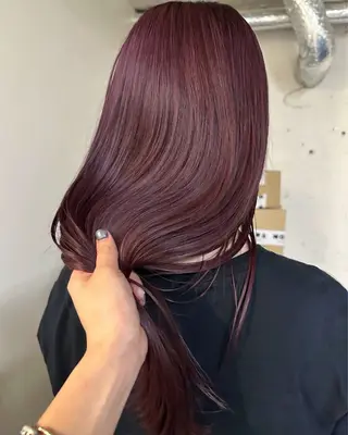 ロング カラー yukie/ ブリーチカラーのヘアスタイル