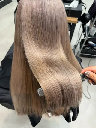 セミロング カラー Rico / bob/グレージュのヘアスタイル