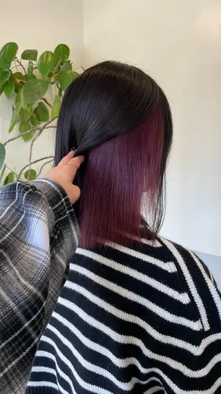 ミディアム ノエ/ インナーカラー/高岳のヘアスタイル