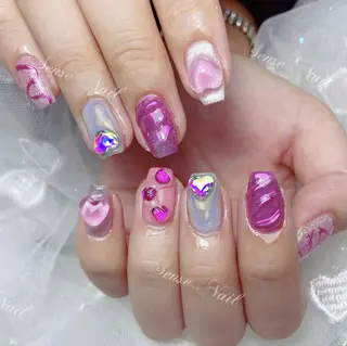 ネイル Kurieitibu 🍬Byu~tīのネイルデザイン