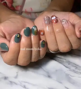 ネイル ﾈｲﾙﾙｰﾑﾘｯｶ 𝐦𝐚𝐲𝐮のネイルデザイン