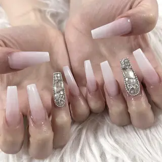 ネイル ２アイ＆ネイルサロン リスブラン銀座新富町のマツエク・マツパデザイン