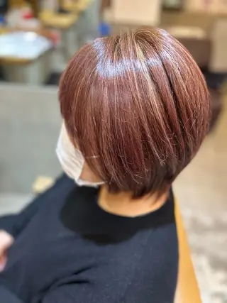 ショート カラー 若狭 彩花のヘアスタイル