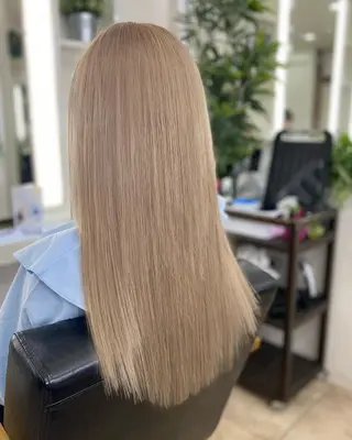 セミロング 🦋 SHION 🦋のヘアスタイル