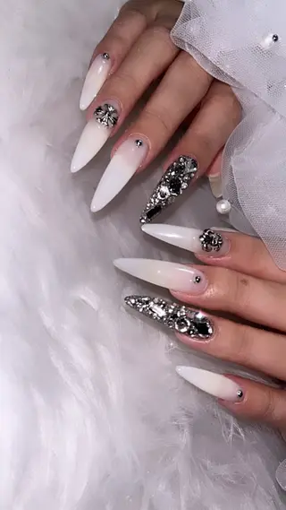 ネイル 高草木 桃香のネイルデザイン