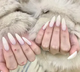 ネイル Pure&Rich Nailのネイルデザイン