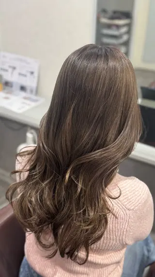 ロング 渡澤 ななみのヘアスタイル